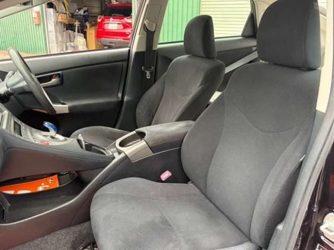 プリウス1.8 S ツーリングセレクション　社外ナビ地デジ社外エンジンスターター　後期 2WD 1800