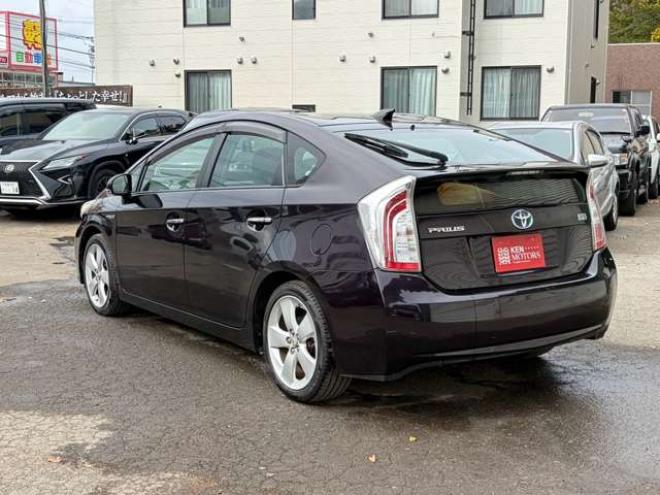 プリウス1.8 S ツーリングセレクション　社外ナビ地デジ社外エンジンスターター　後期 2WD 1800