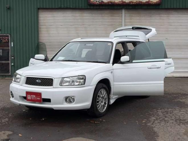 フォレスター2.0 クロススポーツ アルファ 4WD　社外ナビ社外マフラー　ETC　社外エンジンスターター 2000