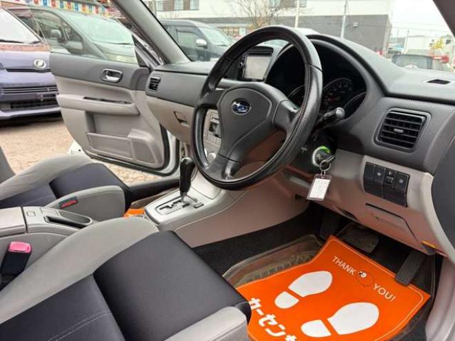フォレスター2.0 クロススポーツ アルファ 4WD　社外ナビ社外マフラー　ETC　社外エンジンスターター 2000