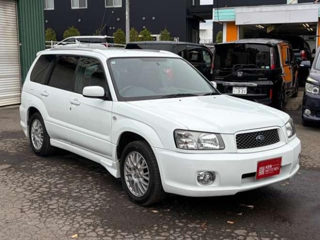 フォレスター2.0 クロススポーツ アルファ 4WD　社外ナビ社外マフラー　ETC　社外エンジンスターター 2000