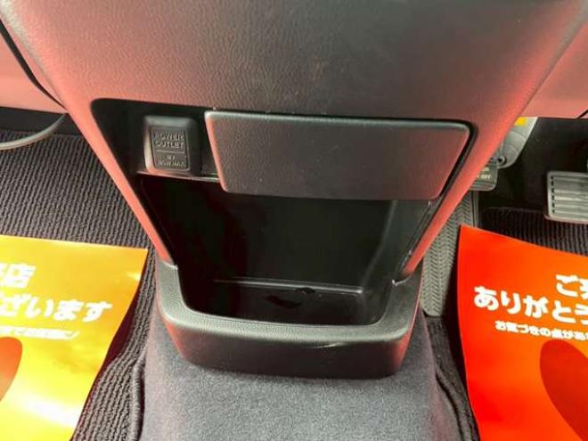クロスロード2.0 20X HIDエディション 4WD　パワステ　パワーウィンドウ　アルミホイール　エアコン　ABS　バックカメラ　キーレスエントリー　3列シート　盗難防止装置　横滑り防止装置　ディスチャージドランプ　全塗装済 2000