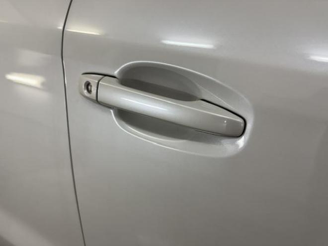 フォレスター本州仕入　禁煙車　サンルーフ　衝突軽減アイサイト＆レーダークルーズコントロール　車線逸脱警報　パワーバックドア　カロッツェリアナビ　地デジ　Ｂｌｕｅｔｏｏｔｈ　バックカメラ　ドライブレコーダー　ＥＴＣ 4WD 2000 5Dr