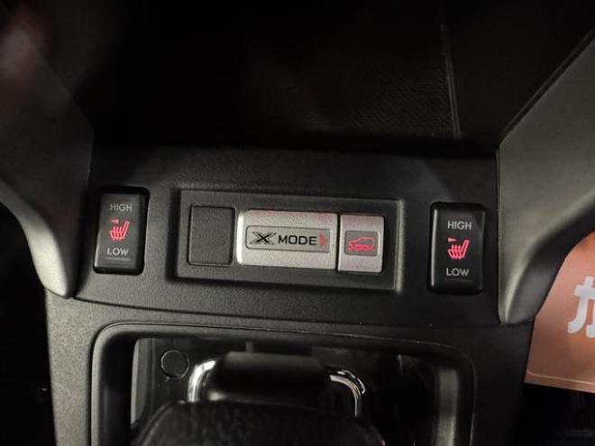 フォレスター本州仕入　禁煙車　サンルーフ　衝突軽減アイサイト＆レーダークルーズコントロール　車線逸脱警報　パワーバックドア　カロッツェリアナビ　地デジ　Ｂｌｕｅｔｏｏｔｈ　バックカメラ　ドライブレコーダー　ＥＴＣ 4WD 2000 5Dr