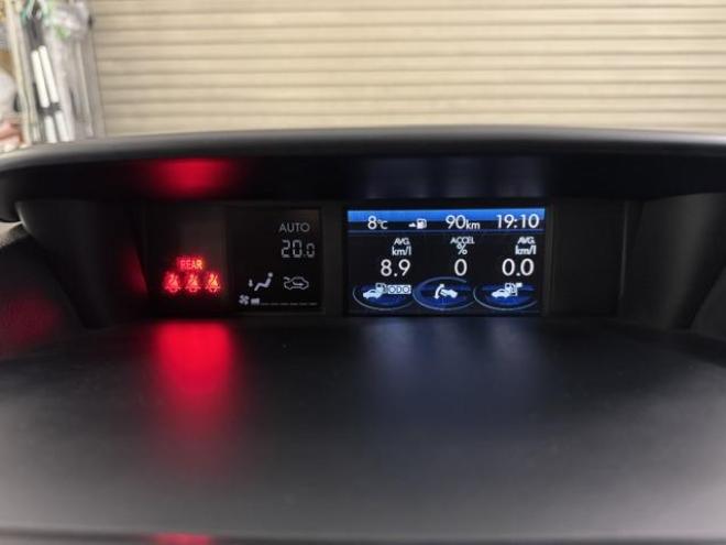 フォレスター本州仕入　禁煙車　サンルーフ　衝突軽減アイサイト＆レーダークルーズコントロール　車線逸脱警報　パワーバックドア　カロッツェリアナビ　地デジ　Ｂｌｕｅｔｏｏｔｈ　バックカメラ　ドライブレコーダー　ＥＴＣ 4WD 2000 5Dr