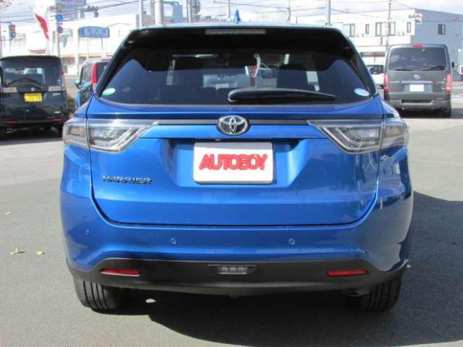 ハリアー2.0 プレミアム アドバンストパッケージ スタイルアッシュ 4WD　前席パワーシート ハーフレザーシート JBLスピーカー パワーバックドア ステアリングスイッチ クルコン オートハイビーム 横滑り防止 車線逸脱防止 シートメモリー 純正9インチナビ　Bluetooth 純正エンスタ ISOFIX 2000
