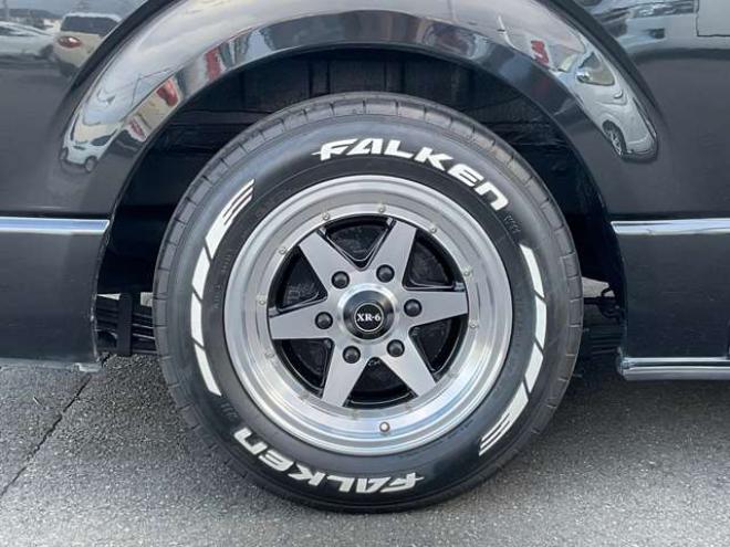レジアスエース2.8 DX ロングボディ ディーゼルターボ 4WD　2.8Lディーゼルターボ4WD　LEDヘッドライト　カーボン調ボンネット　社外フロントリップ　社外16インチAW　社外ルーフスポイラー　パナソニック製ナビTV　bluetooth バックカメラ　ETC　リアヒーター　ローダウン 2800