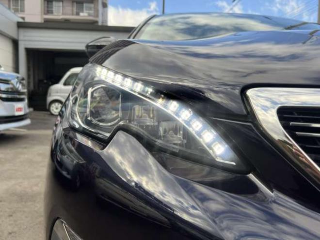 プジョー308SW アリュール　スマートキー　プッシュスタート　ハーフレザー　ナビ　ブルートゥース　バックカメラ　LEDヘッドライト　クルーズコントロール　アイドリングストップ 正規輸入車 2WD 1200
