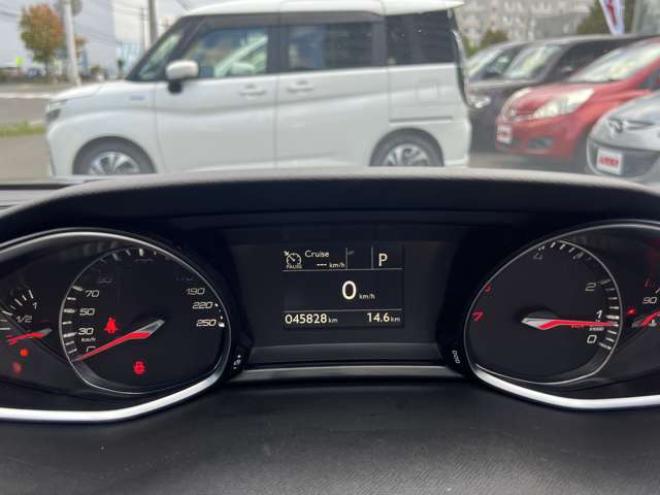 プジョー308SW アリュール　スマートキー　プッシュスタート　ハーフレザー　ナビ　ブルートゥース　バックカメラ　LEDヘッドライト　クルーズコントロール　アイドリングストップ 正規輸入車 2WD 1200