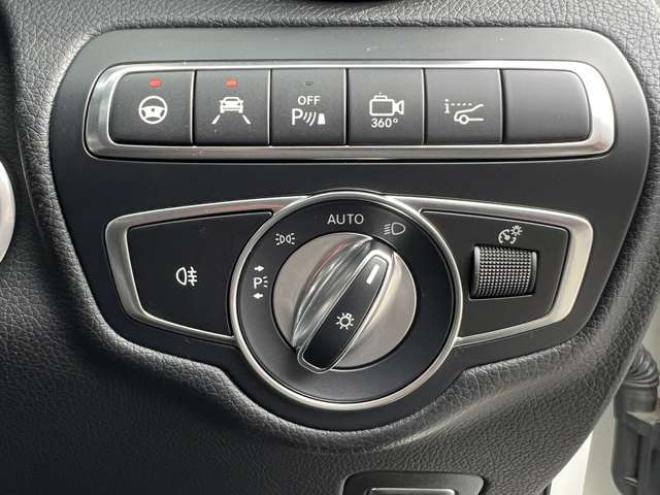 ベンツGLC 220 d 4マチック スポーツ ディーゼルターボ 4WD　純正ナビ　全方位カメラ　フルセグTV　ディストロニックプラス　全席シートヒーター　パークトロニック　LEDヘッドライト　電動リアゲート　パドルシフト　ハーフレザー　アンサーバック　アンビエントライト 正規輸入車 2100