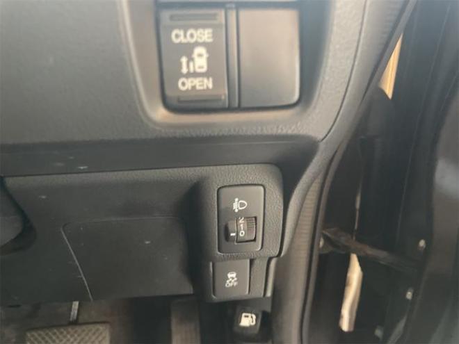 N-BOXＧ・Ｌパッケージ 後期モデル ４ＷＤ ドライブレコーダー ＥＴＣ バックカメラ 両側スライド・片側電動 ＴＶ スマートキー アイドリングストップ シートヒーター 後部シートスライド式 ＣＶＴ 盗難防止システム（北海道） 4WD 660 5Dr