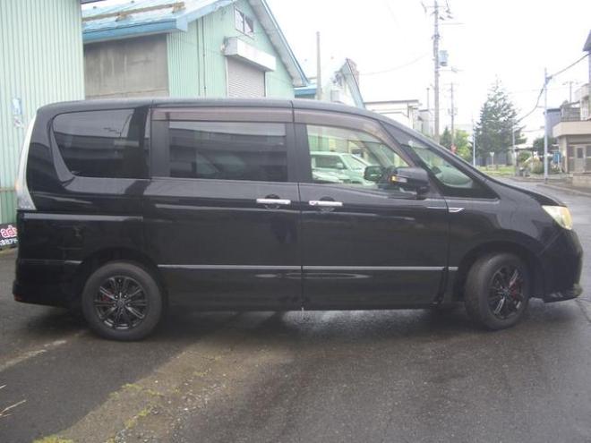 セレナハイウェイスター Ｖセレクション ４ＷＤ 両面パワースライド ナビ ＴＶ Ｒカメラ エコアイドル フルフラットシート キーレス ＰＳ ＰＷ インテリキ－ フルタイム４ＷＤ 寒冷地仕様 ＡＢＳ 衝突安全ボディ ＥＳＣ ウォークスルー（北海道） 4WD 2000 5Dr