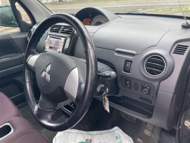 トッポローデストＧ ４ＷＤＨＩＤ キーレスエントリー 電動格納ミラー シートヒーター ベンチシート ＡＴ 盗難防止システム ＡＢＳ ＣＤ ＭＤ ミュージックプレイヤー接続可 衝突安全ボディ エアコン パワーステアリング（北海道） 4WD 660 5Dr