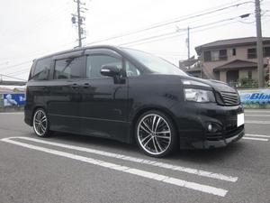 VOXY 2000