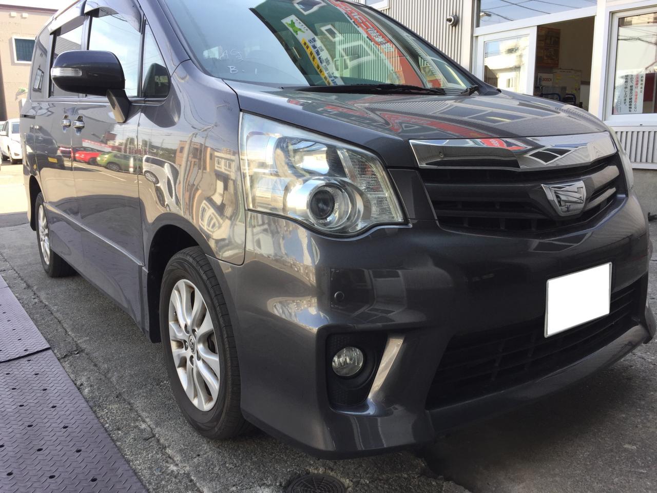 ノアSI　４WD/ETC/バックカメラ/本州仕入れの寒冷地仕様/両側パワースライドドア 4WD 2000 5Dr