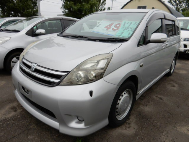 アイシス2.0 プラタナ 4WD　片側電動スライドドア 2000 5Dr