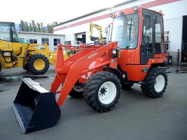 Wheel loaderクボタ R530　バケット容量0.5m3