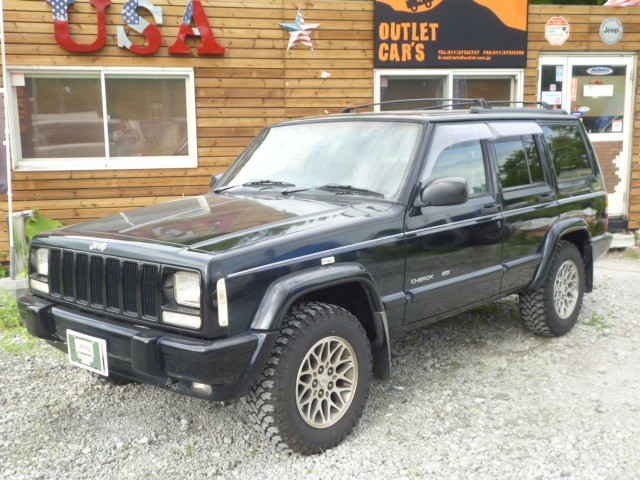 チェロキーリミテッド 4WD　外装内装オールブラック車 正規輸入車 4000
