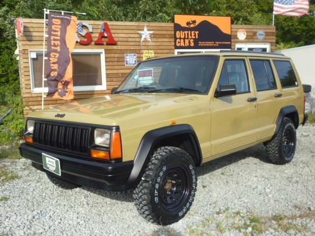 チェロキースポーツ 4WD　弊社オリジナルレトロカラー車 正規輸入車 4000