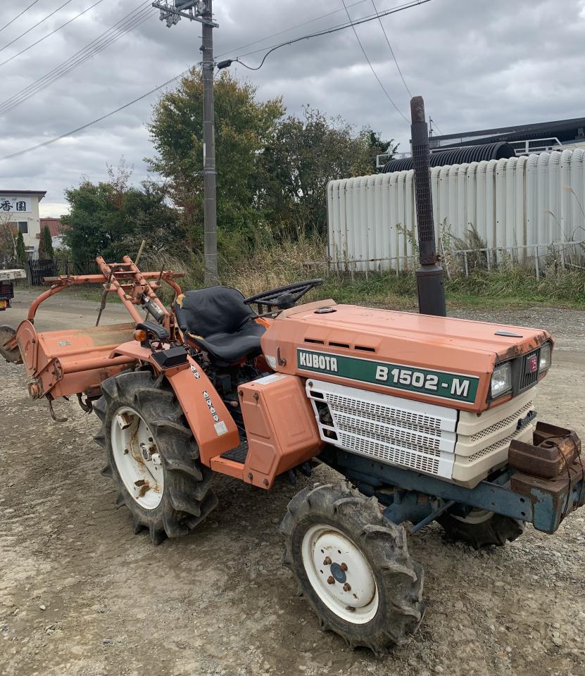 トラクターKUBOTA B1502 ディゼールエンジンロータリー付き 4WD