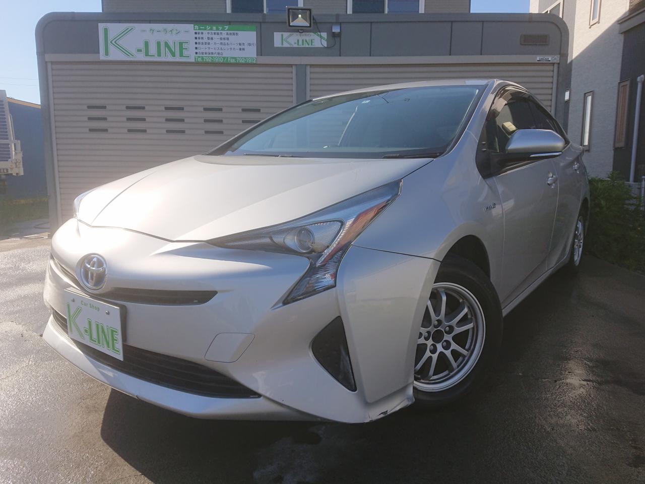 プリウスS　ワンオーナー車　ハイブリッド車　寒冷地仕様　純正SDナビ・TV　LEDヘッドライト　プッシュスタート　ワイパーデアイサー　ビルトインETC　 ステアリングスイッチ機能　オートライト機能　横滑り防止機能　純正１５インチAW＆夏タイヤ　社外１５インチAW＆冬タイヤ　カタログ燃費JC08モード　３４．０㎞/L　4WD 1800 5Dr