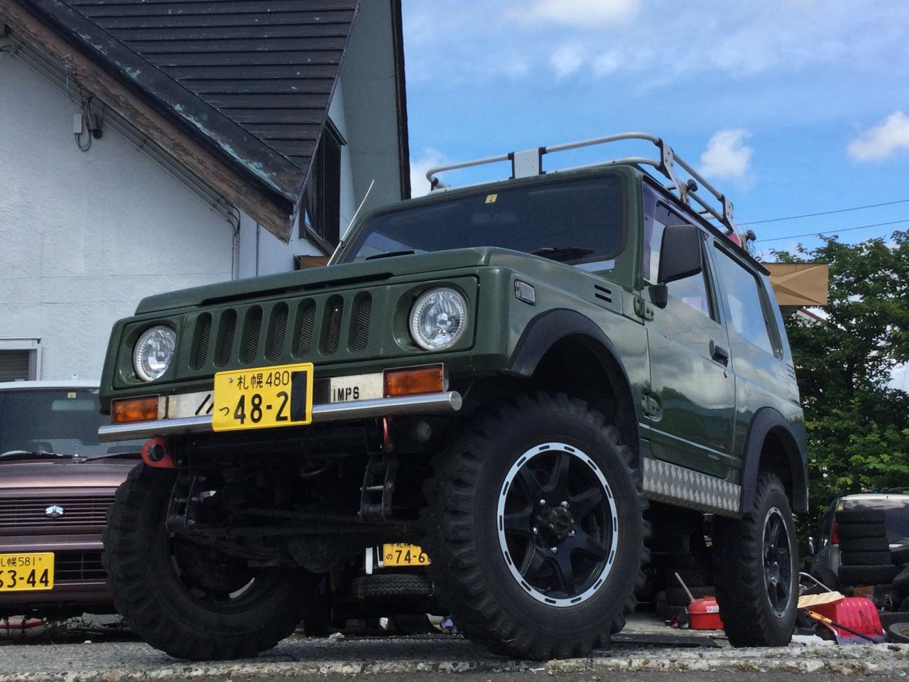 ジムニー車検付きすぐ乗れます！改造多数リフトアップ公認！本州物サビ無し！！室内アルミパネル、全塗装歴、下回りサビ少ない問題無し 4WD 660 3Dr