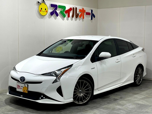 プリウス1.8 A E-Four 4WD　ブレーキサポート　Bluetooth バックカメラ 1800