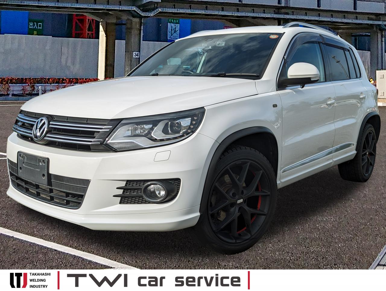 ティグアン2.0TSI＿Rライン４モーション 4WD 2000 5Dr