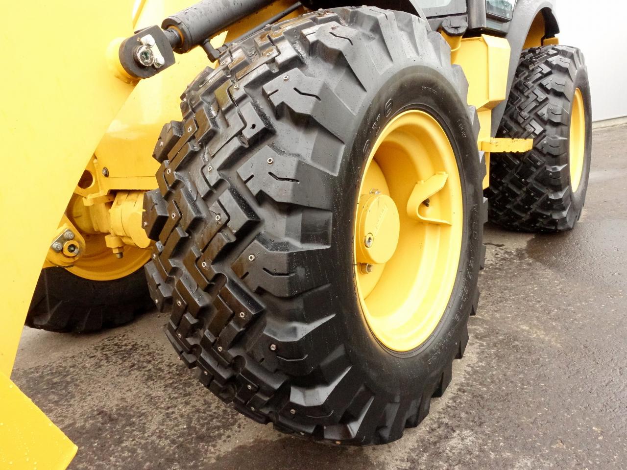 ホイールローダ CAT 902C バケット容量0.5m3｜除雪だよ！全員集合