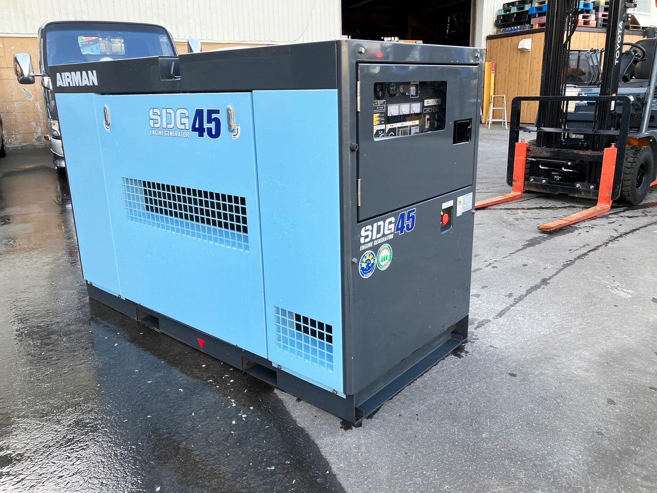 発電機  北越　エアマン　中古　SDG45S-3B2