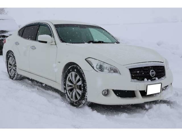 フーガハイブリッド3.5 Aパッケージ　検R7/12　自社　ローンカノウ 2WD 3500