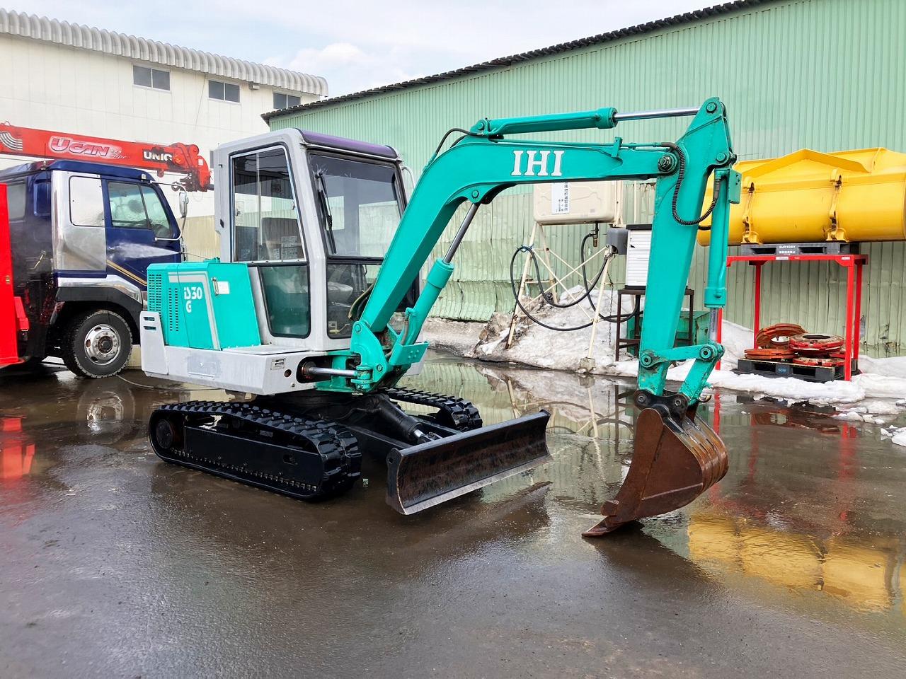 バックホー  IHI　中古　IS-30G2