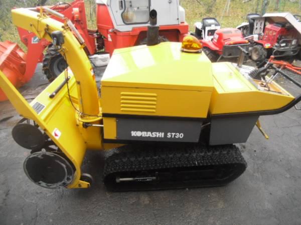 コバシ　KOBASHI 除雪機　ST9D　ディーゼルエンジン Yahoo!オークション - コバシ ディーゼルエンジン 除雪機 ST2000 20馬