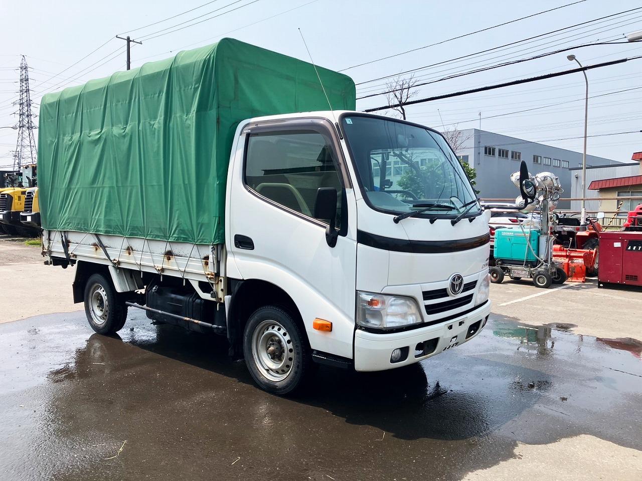 ダイナ  中古　平ボディ　4WD　小型トラック 中古　平ボディ　4WD　小型トラック