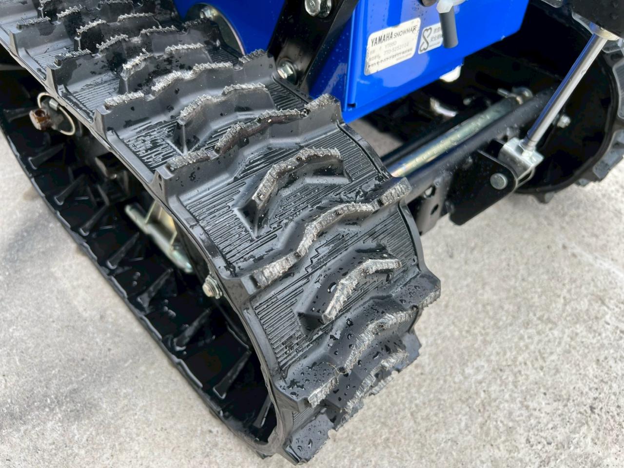 除雪機 ヤマハ YT660！2025年式！ブレード搭載！未使用！カバー付き