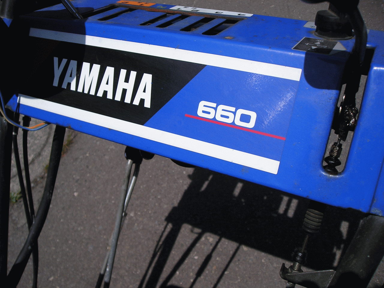 除雪機 ヤマハ 6馬力除雪機 YSM－660 小型で使いやすい大きさです