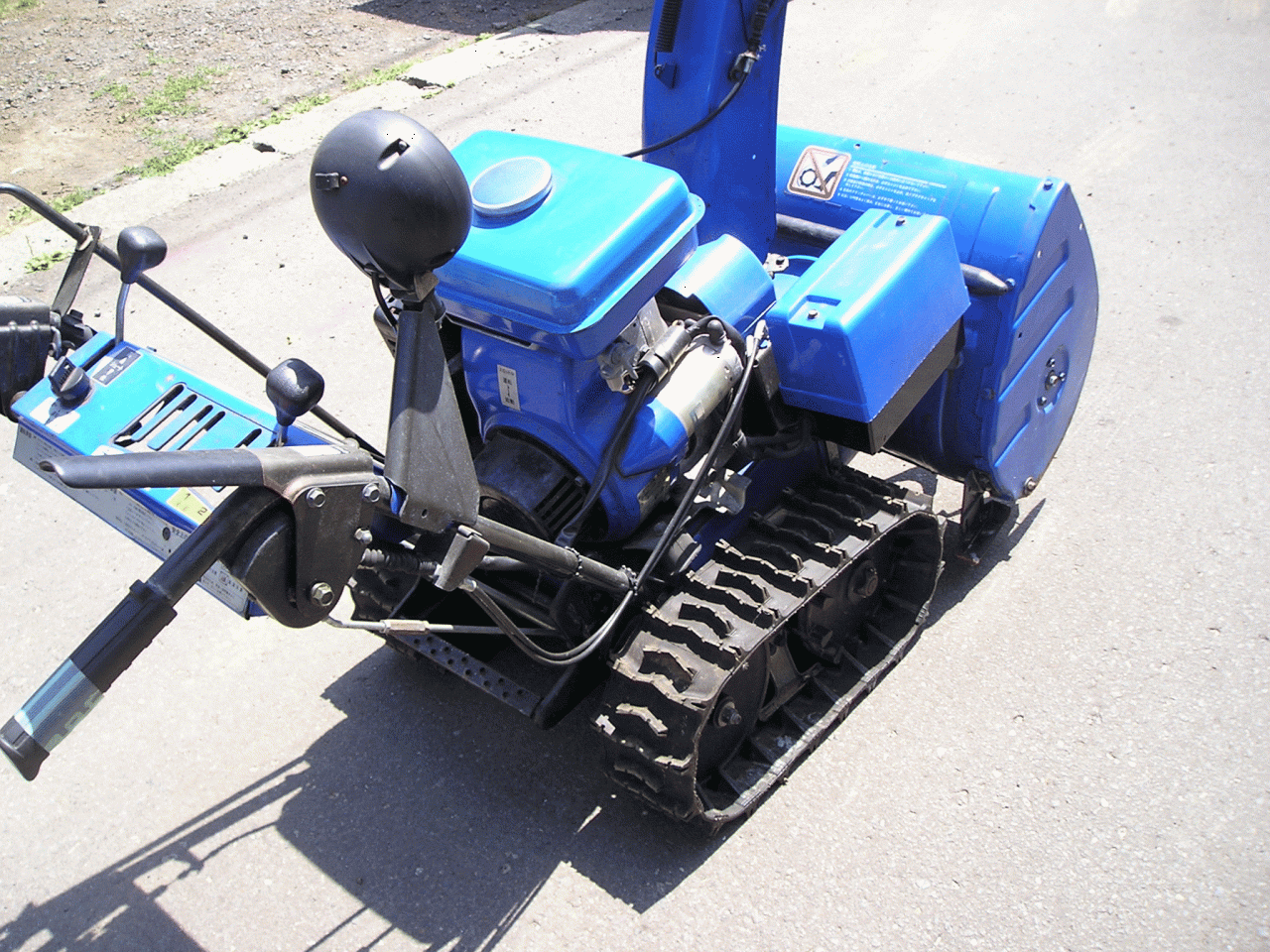 除雪機 ヤマハ 6馬力除雪機 YSM－660 小型で使いやすい大きさです