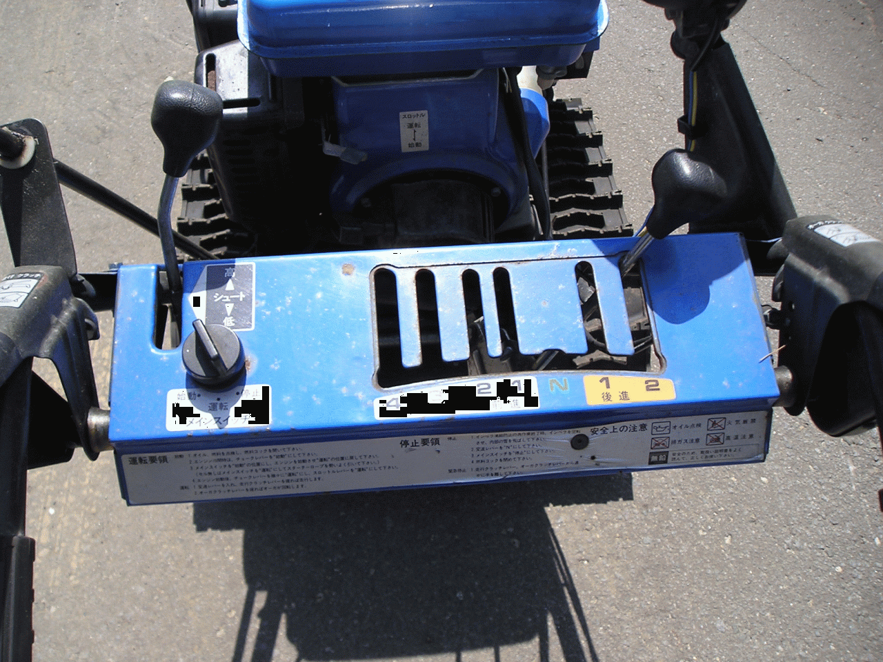 除雪機 ヤマハ 6馬力除雪機 YSM－660 小型で使いやすい大きさです