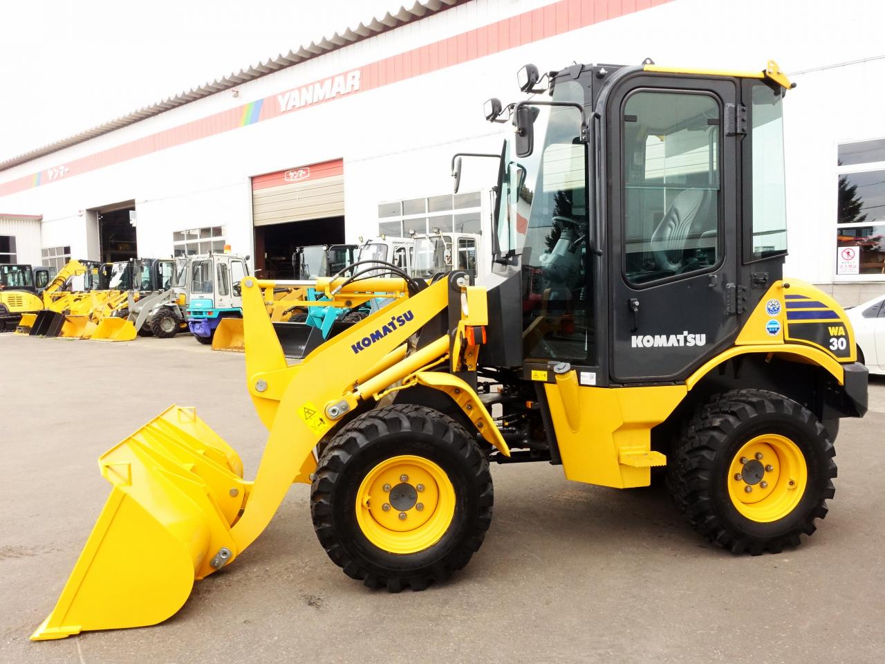 ホイールローダコマツ WA30-6　バケット容量0.4m3&nbsp;コマツ WA30-6　バケット容量0.4m3