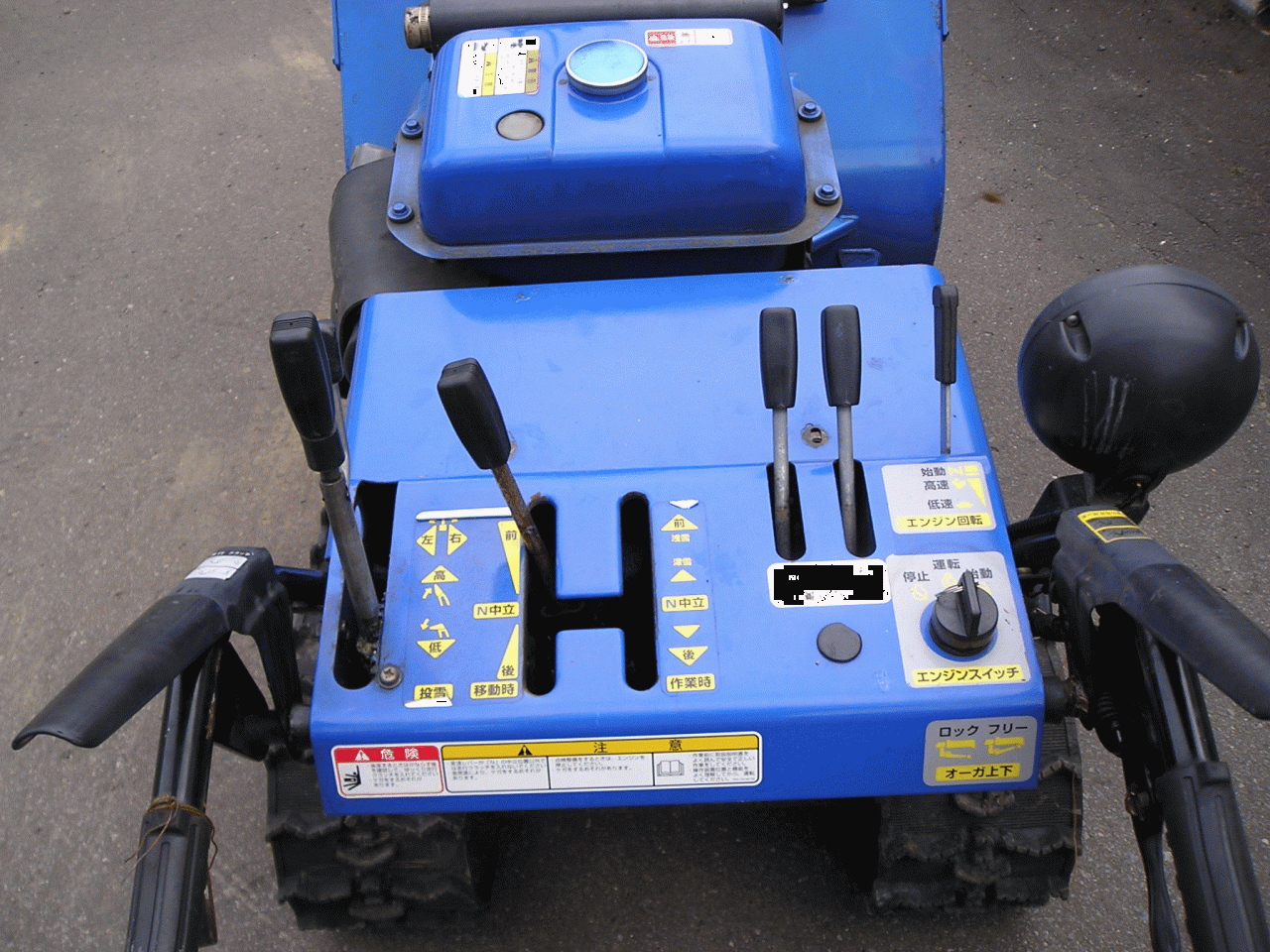 除雪機 ヤマハ 10馬力除雪機 YT－1080ED バッテリー新品交換済み