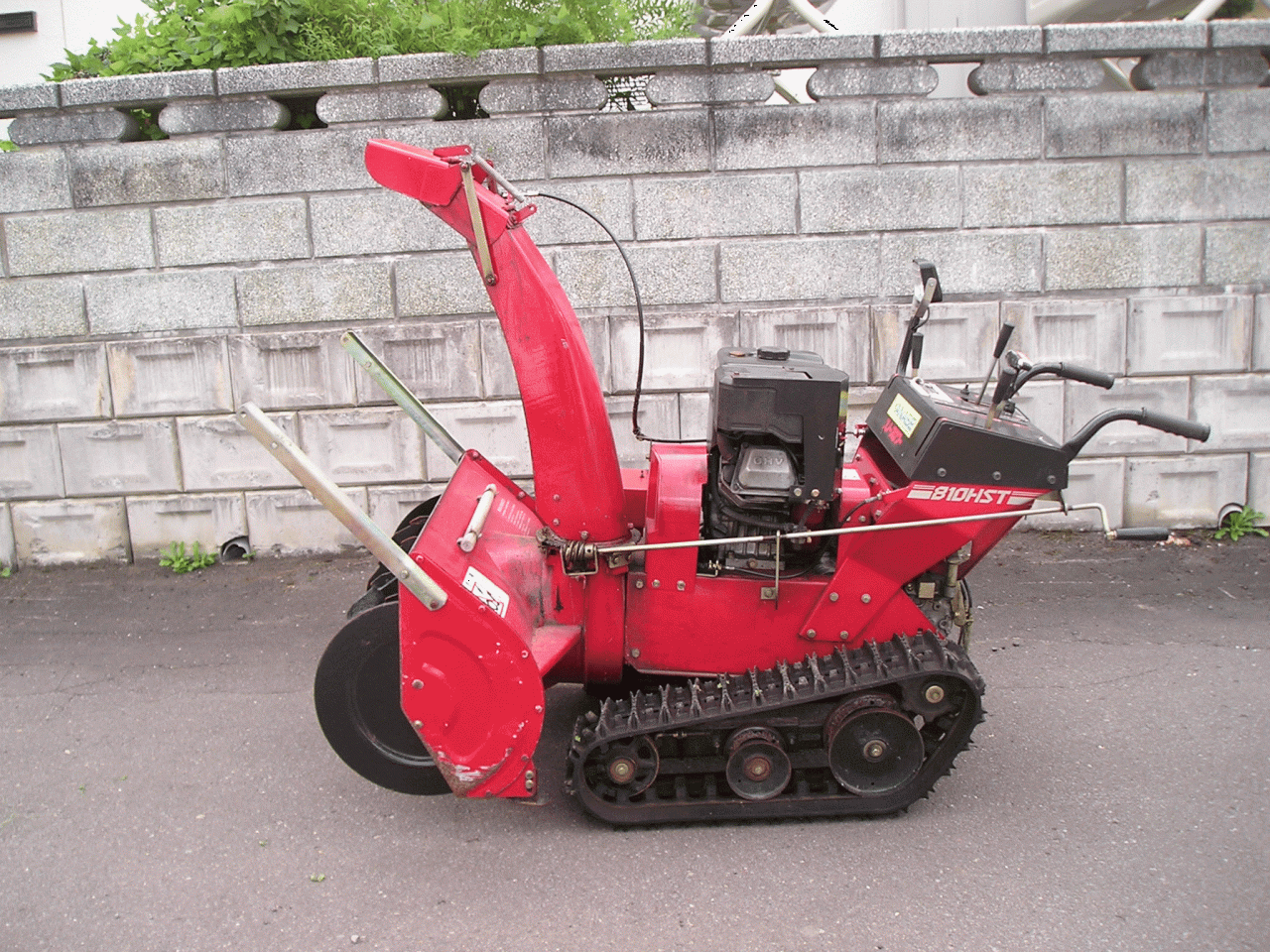 除雪機 ヤナセ 10馬力除雪機 810HST クローラー新品交換済み（左右