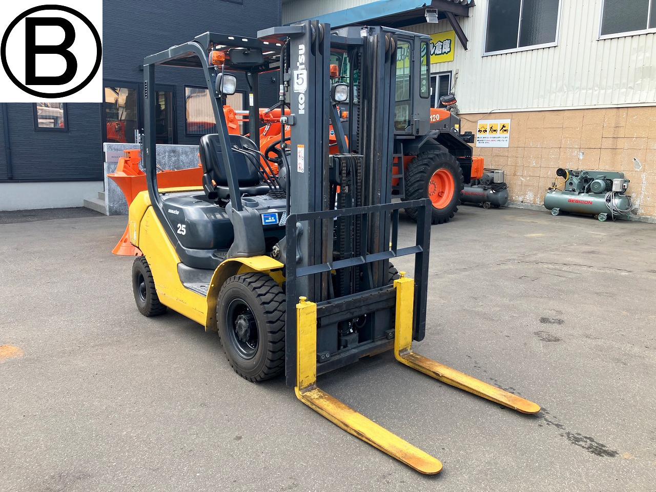 フォークリフト&nbsp;&nbsp;コマツ　中古　FD25T-17　デ...&nbsp;コマツ　中古　FD25T-17　ディーゼル　建機