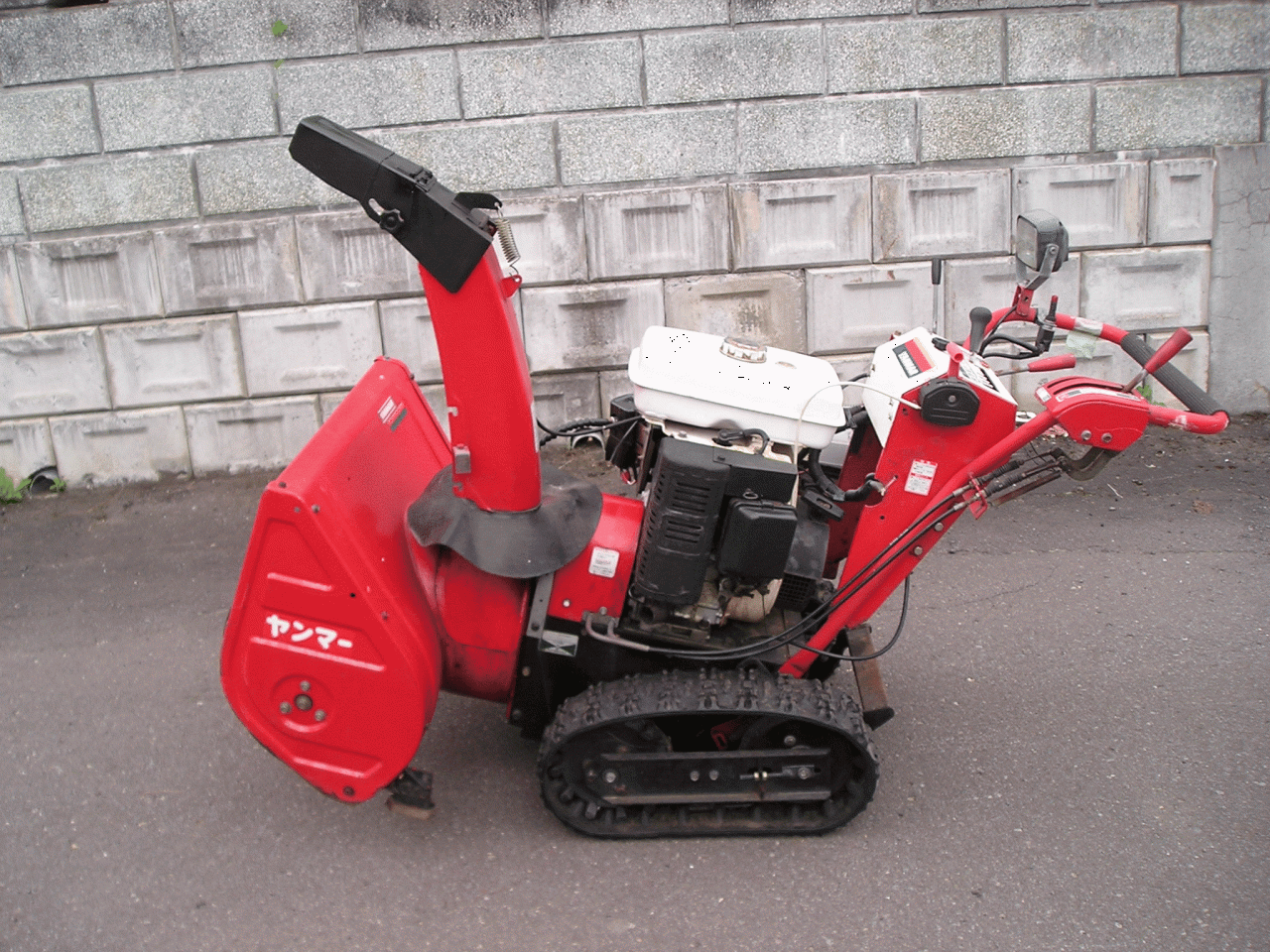 ヤンマー除雪機 YSR80 ホンダのエンジンに載せ替え ヤンマー除雪機 YSR80 ホンダのエンジンに載せ替え