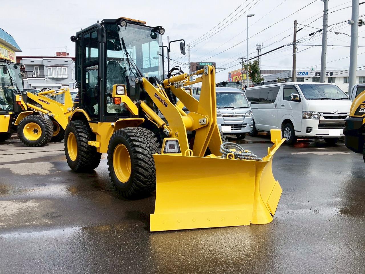 ホイールローダ コマツ　未使用　WA40...
