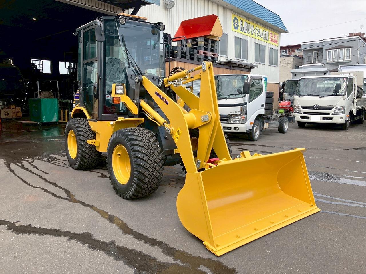 ホイールローダ コマツ　未使用　WA40...