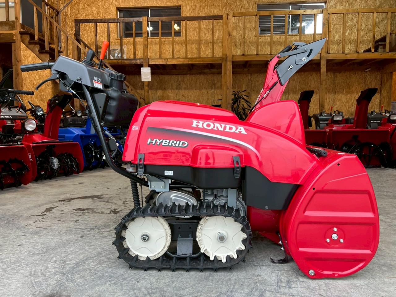 長野県北部より　中古除雪機　ホンダi　スノーラＨＳＳ１１７０i　ハイブリッド　ＨＳＴ　カバー付き　予備バッテリー有　サイドクラッチ ホンダ 中古その他 除雪機 HSS1170iの詳細｜農機具通販ノウキナビ