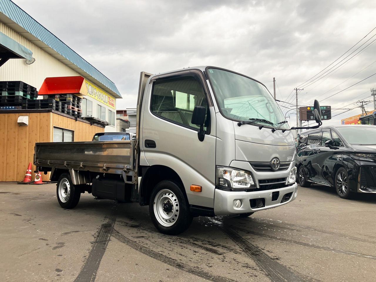 ダイナ&nbsp;&nbsp;中古　トヨエース平ボディ　4WD&nbsp;中古　トヨエース平ボディ　4WD