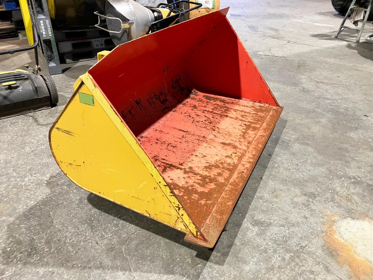 アタッチメント&nbsp;&nbsp;フォークリフト用　中古バケ...&nbsp;フォークリフト用　中古バケツ/除雪バケツ　K-att