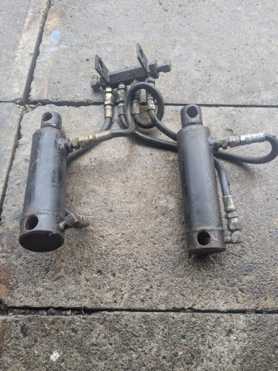 除雪機 パーツ　油圧シリンダー上下用　ヤ...