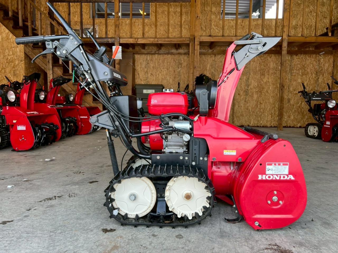 除雪機 ホンダ　HSS760ｎ